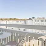 Apartment 448, Seepark