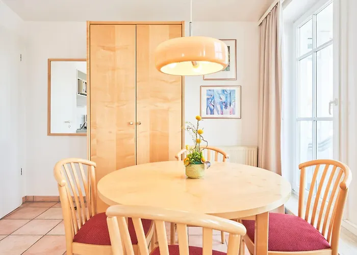 448, Seepark Apartment *